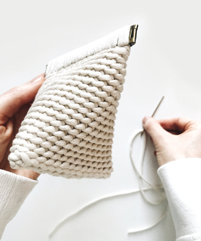 Piramid Pouch