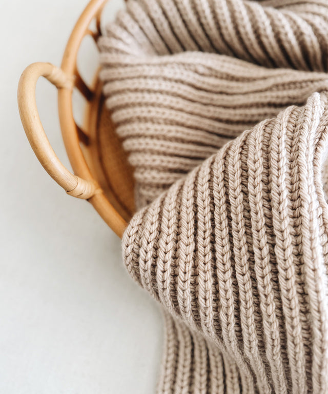 Amoni Throw