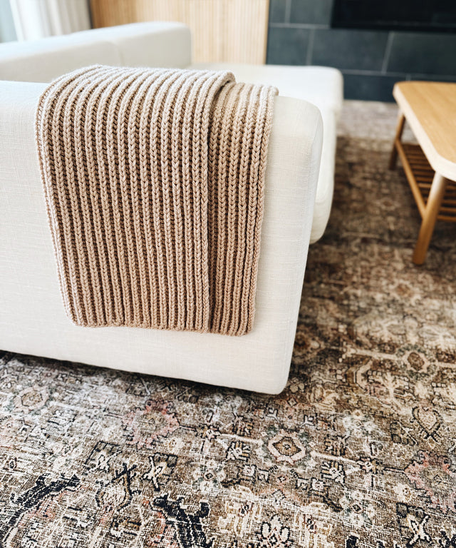 Amoni Throw