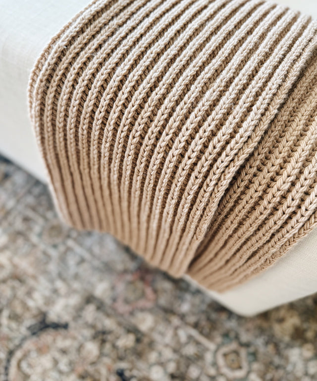 Amoni Throw